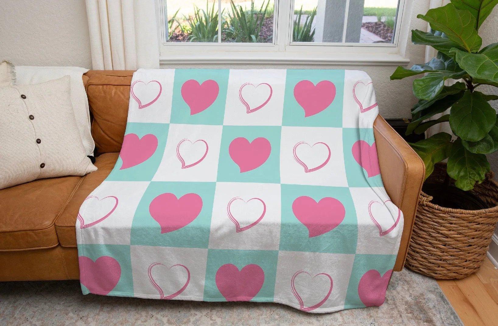 Heart Checkers - 60"x80" - Festive Fit Home