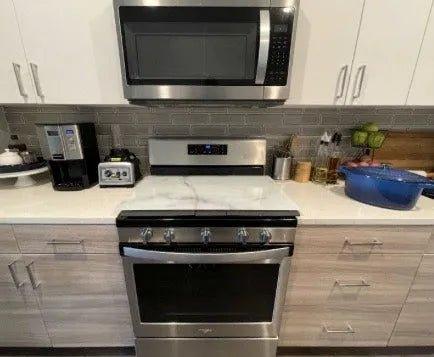 Stove Top Cover - Cool White Marble Glass | Gas & Electric Cook Top Cover - Festive Fit Home